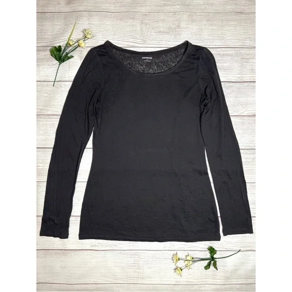 EXPRESS Basic Sheer Print Long Sleeve Top in Gray - Picture 2 of 12